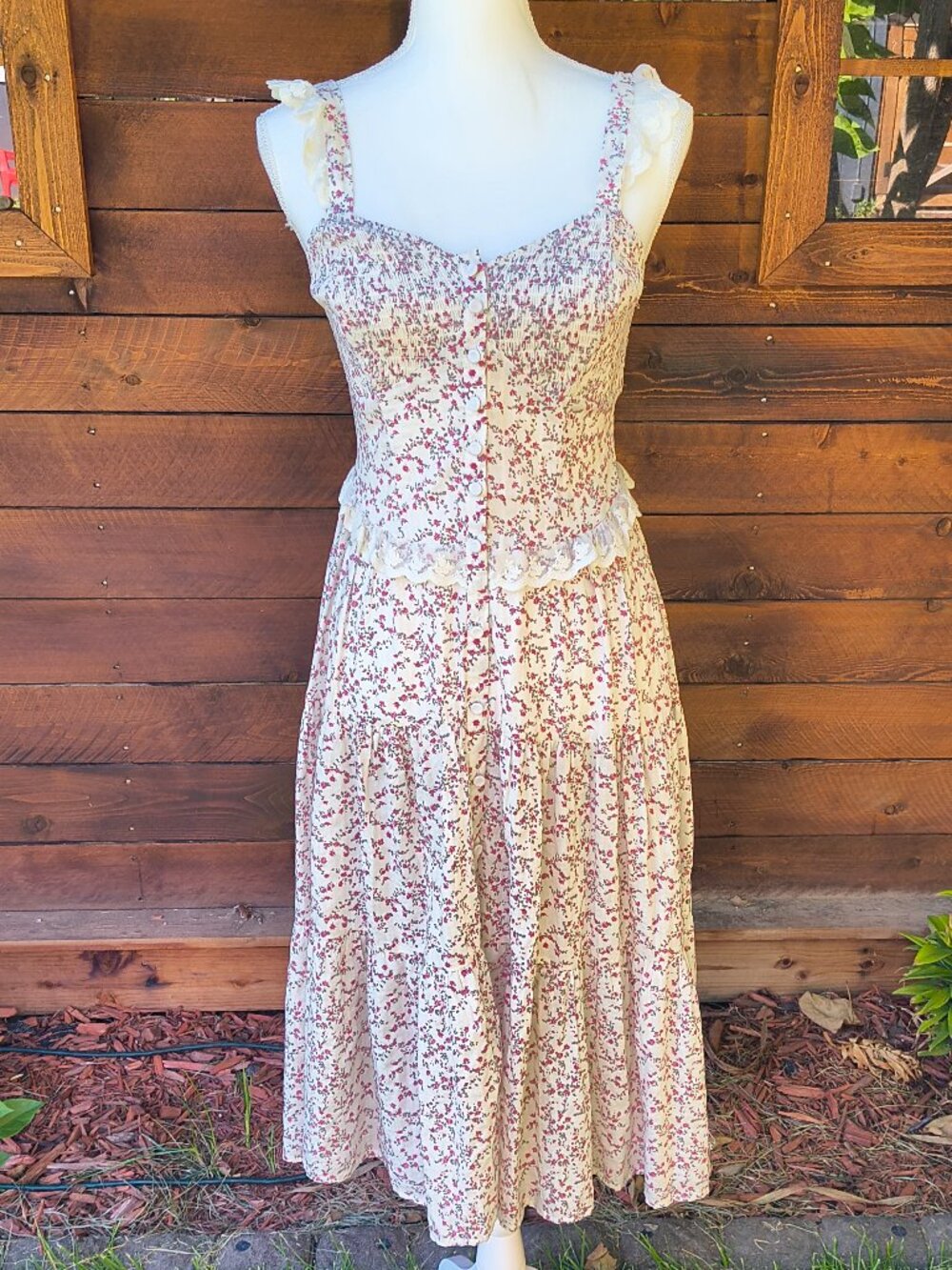 Cute Floral Sundress | Cream & Floral | Feminine Details | Never Worn